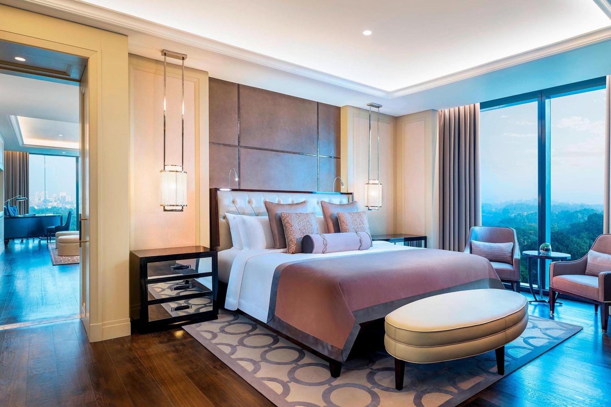 Отель The St. Regis Куала-Лумпур Экстерьер фото