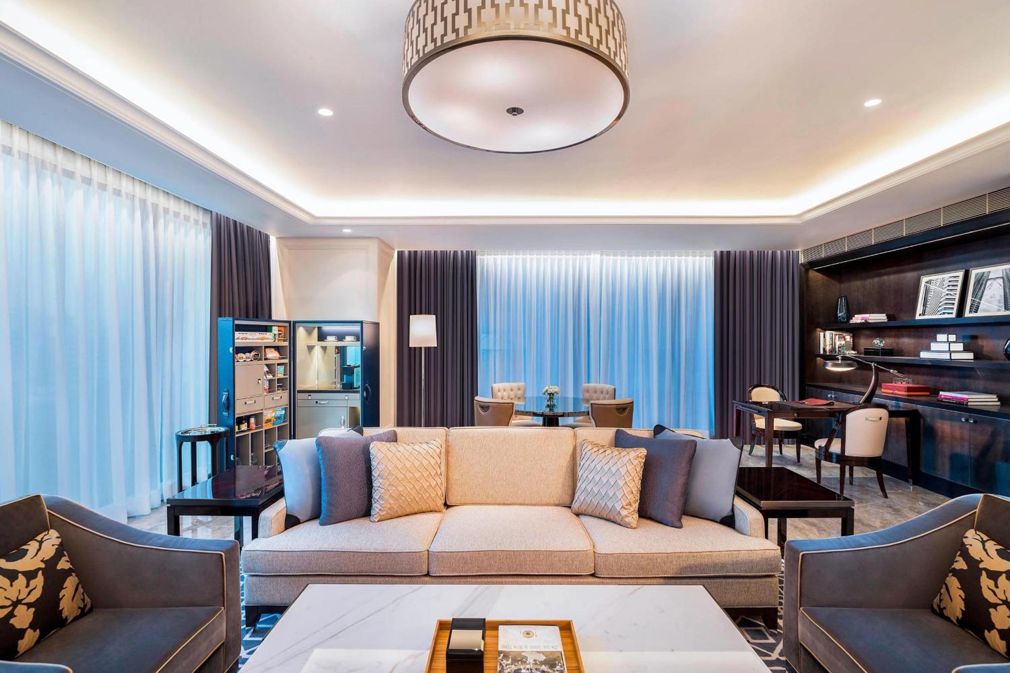 Отель The St. Regis Куала-Лумпур Экстерьер фото