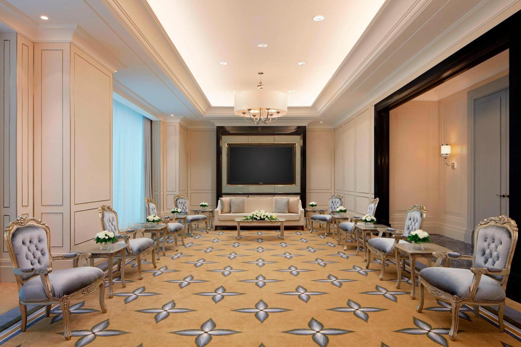 Отель The St. Regis Куала-Лумпур Экстерьер фото