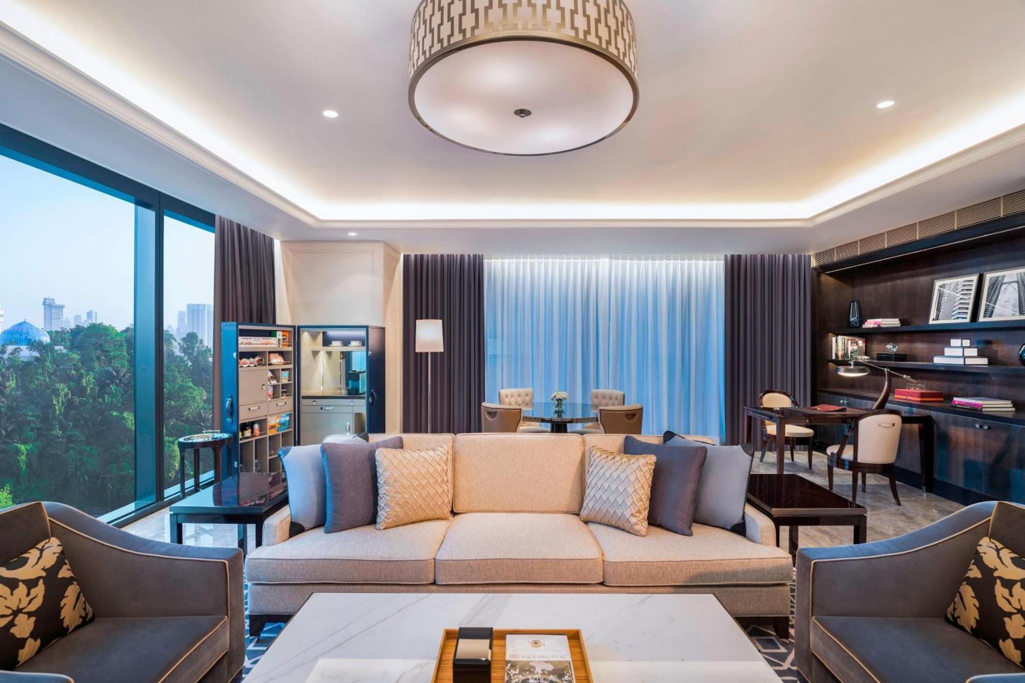 Отель The St. Regis Куала-Лумпур Экстерьер фото
