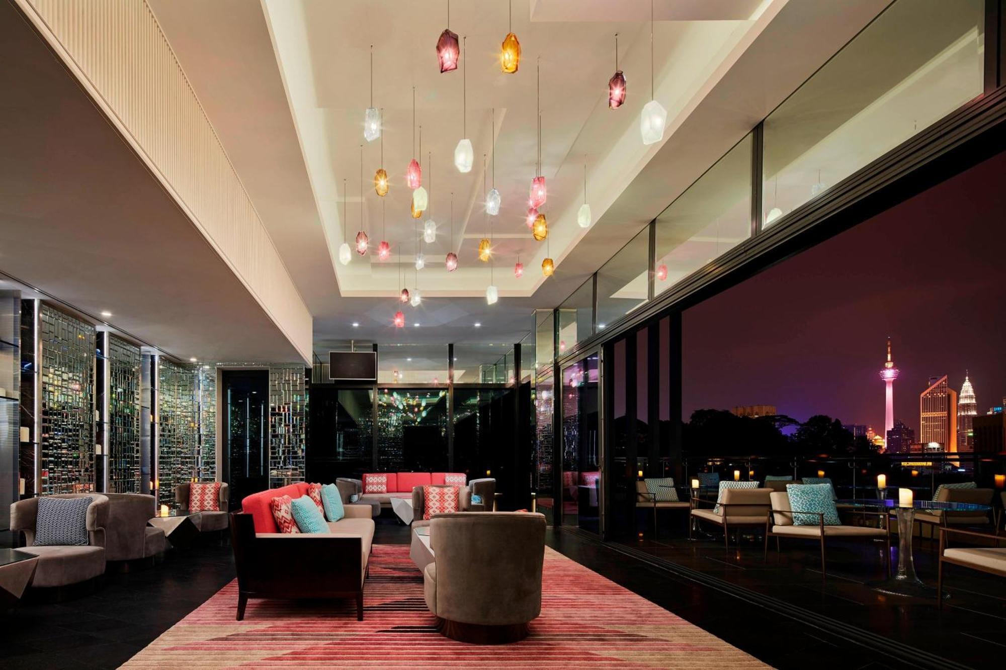Отель The St. Regis Куала-Лумпур Экстерьер фото